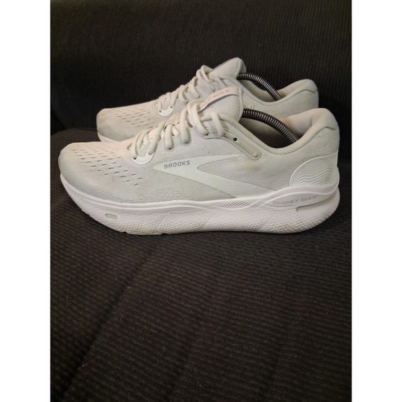 Brooks Ghost Max Mens 11 Shoes Running‎ 1104061D124 Gray Sneaker Gym Walking